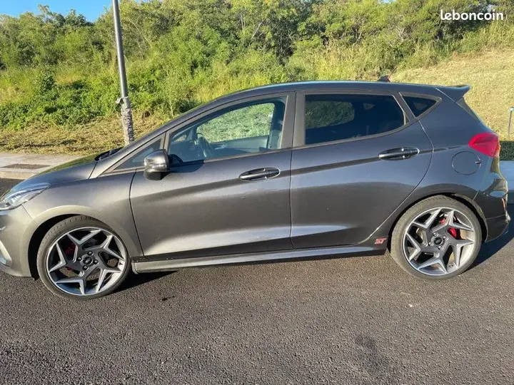 Ford Fiesta 2020 photo 3