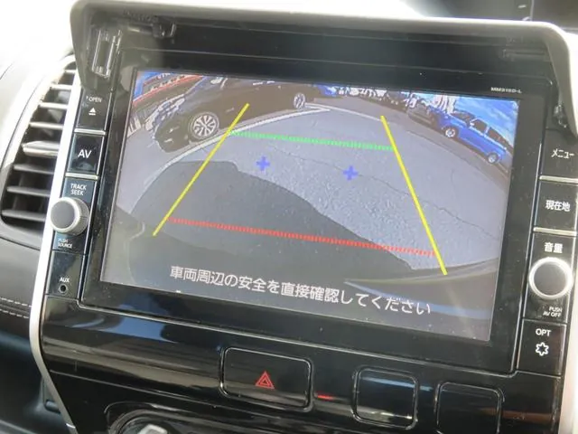 Nissan Serena 2017 photo 5