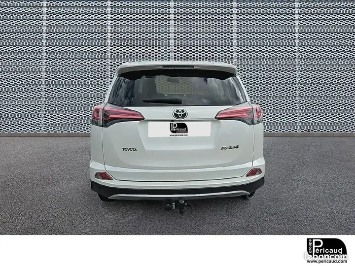 Toyota Rav4 2018 photo 4