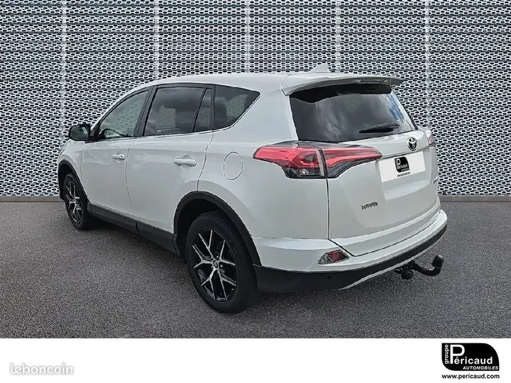 Toyota Rav4 2018 photo 3