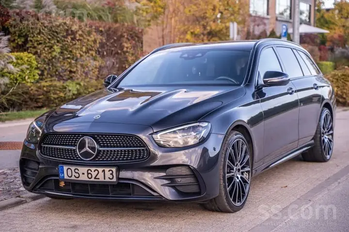 Mercedes-Benz E300