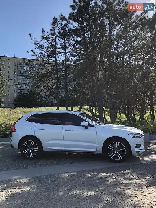 Volvo Xc60 2017 photo 4