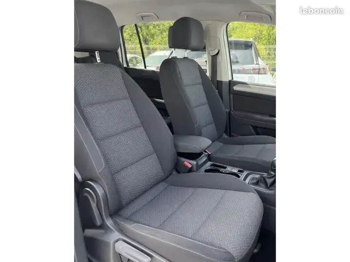 Volkswagen Touran 2016 photo 3