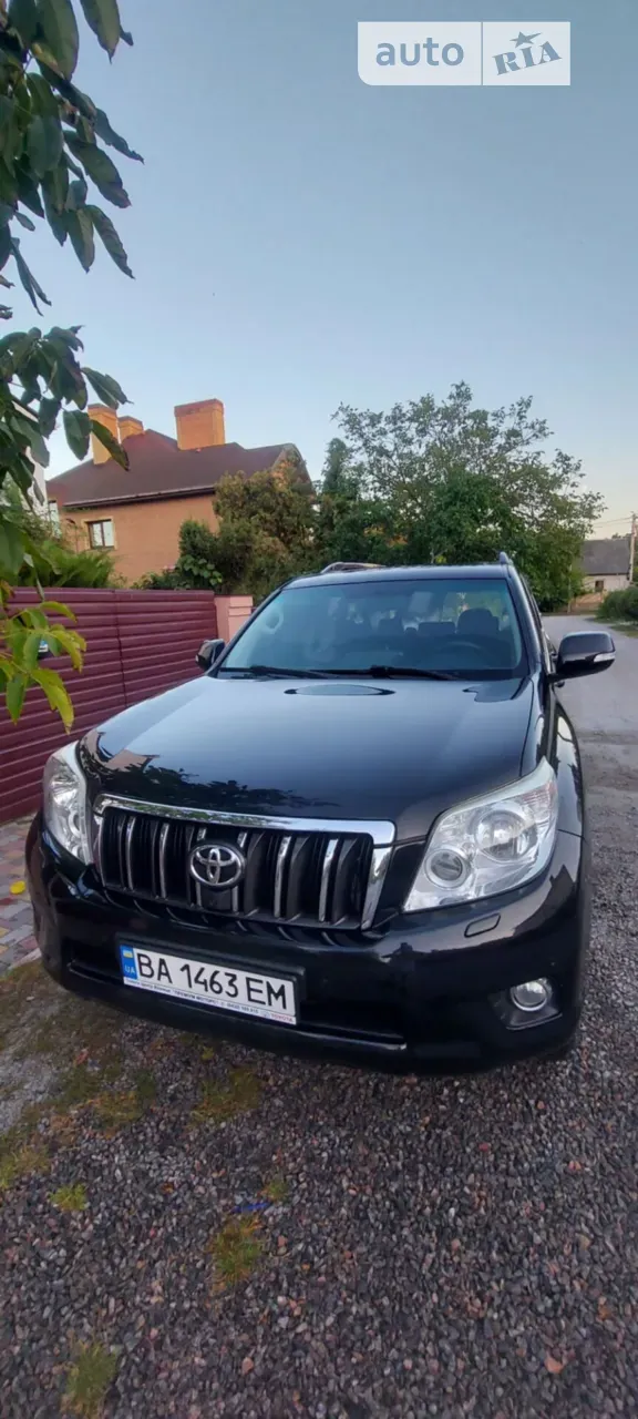Toyota Land Cruiser Prado 2012 photo 2