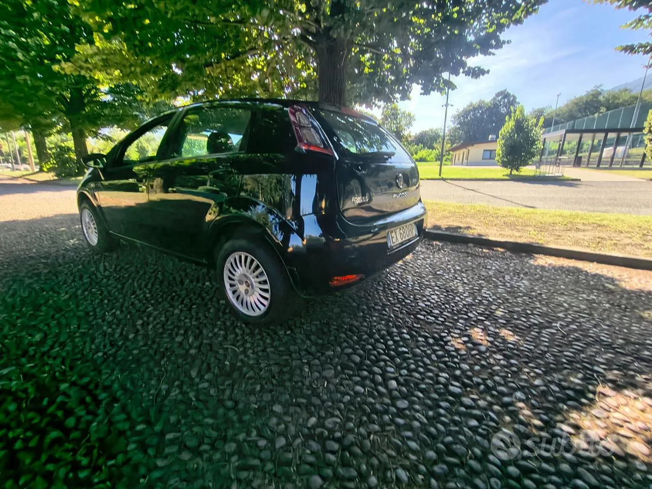 Fiat Punto 2014 photo 2