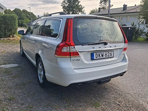 Volvo V70 2015 photo 3