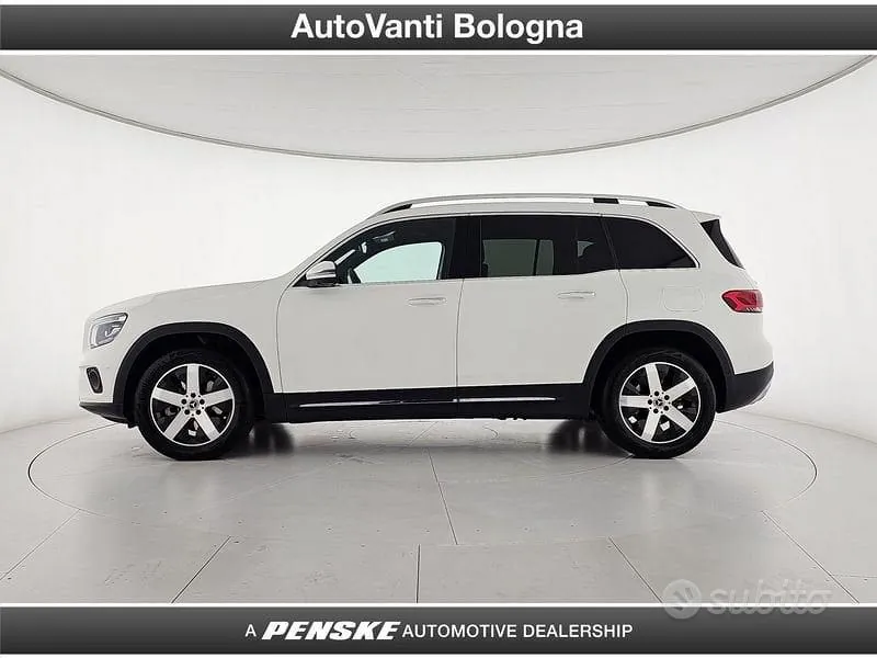 Mercedes-Benz Glb 2022 photo 2
