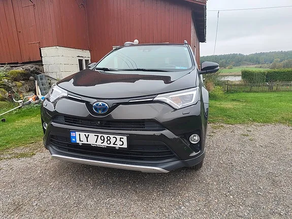 Toyota Rav4 2016 photo 2
