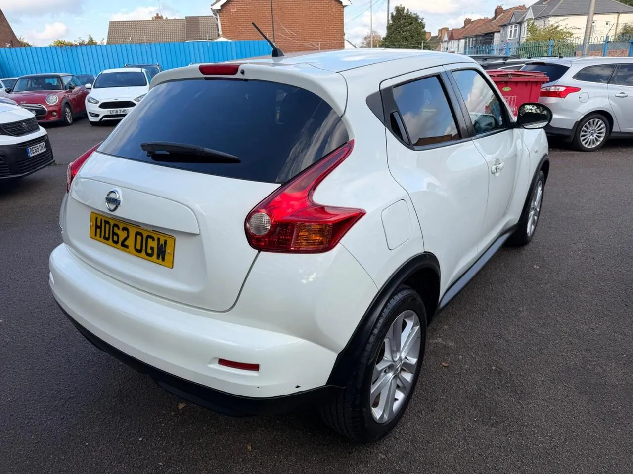 Nissan Juke 2012 photo 3