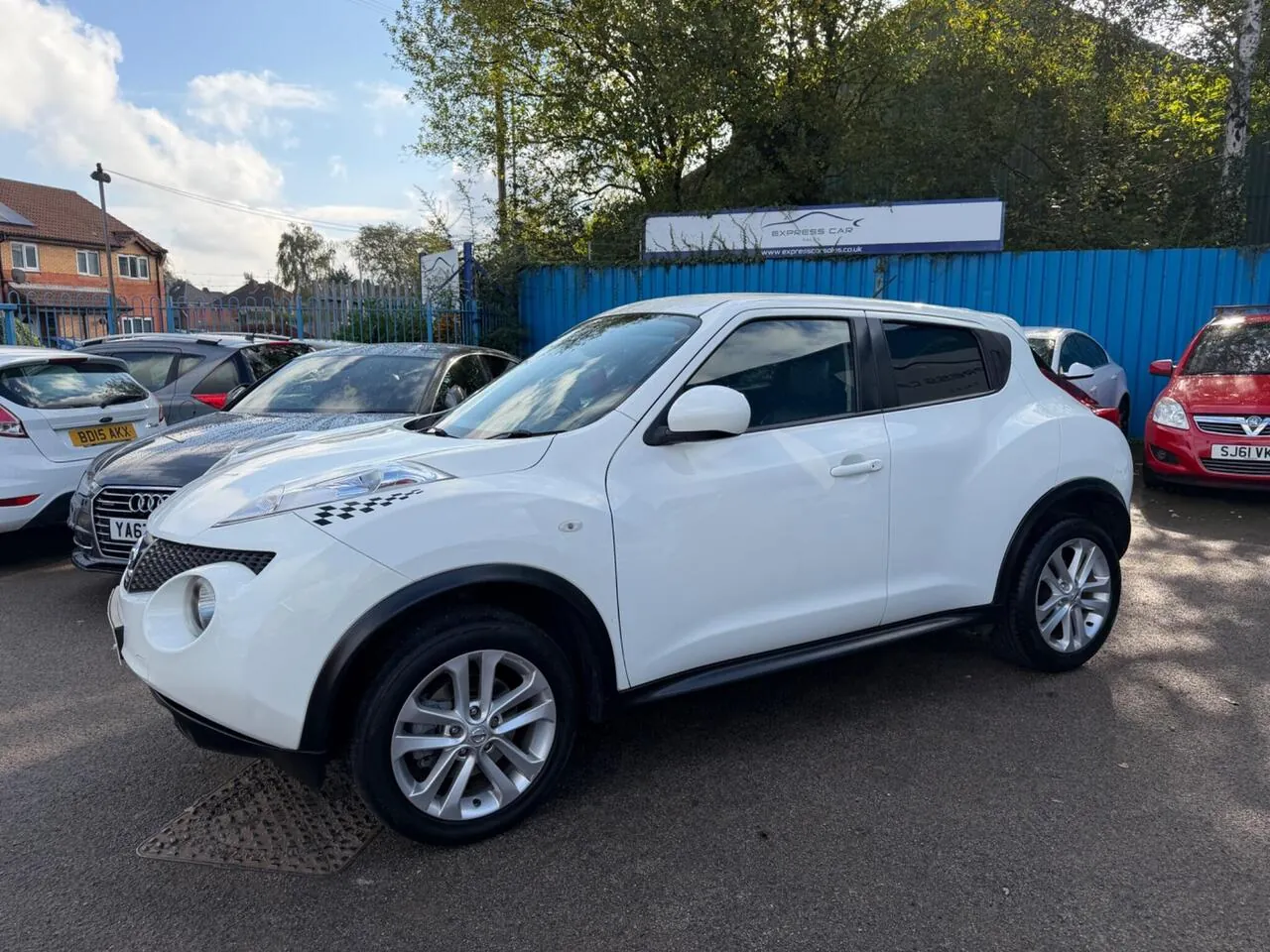 Nissan Juke 2012 photo 5