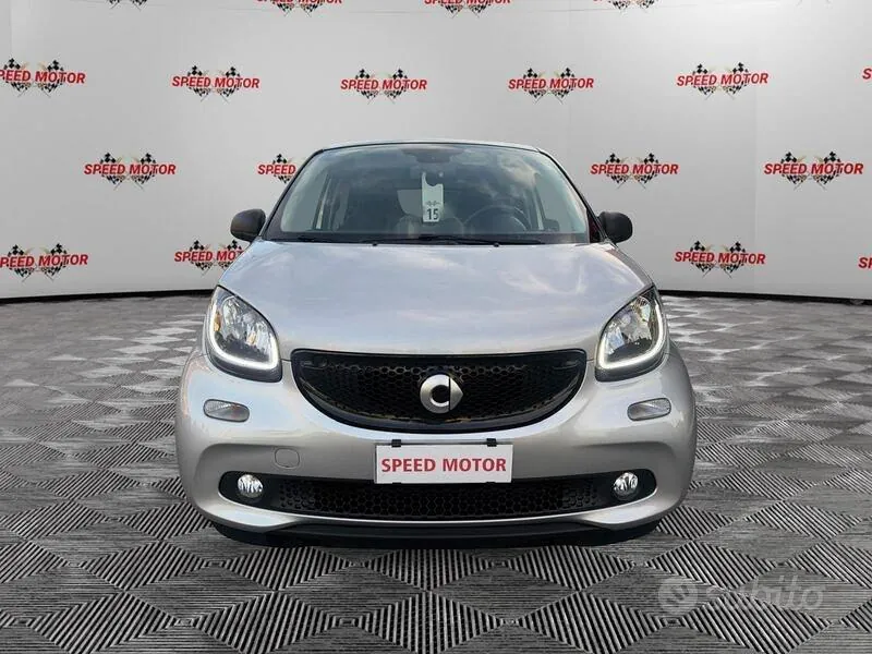 Smart Forfour 2017 photo 2