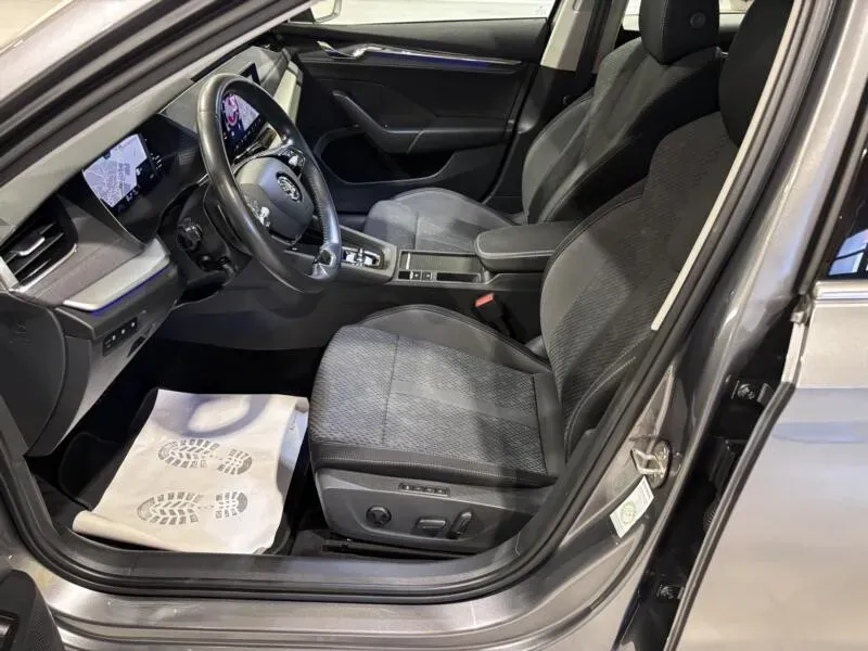 Skoda Octavia 2023 photo 3