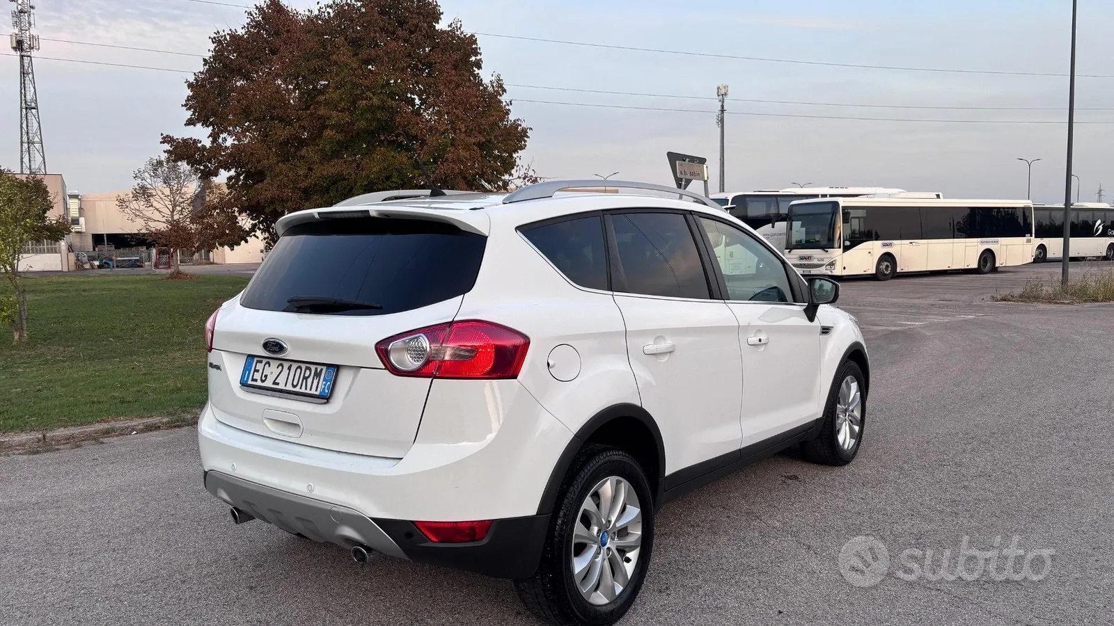 Ford Kuga 2011 photo 4