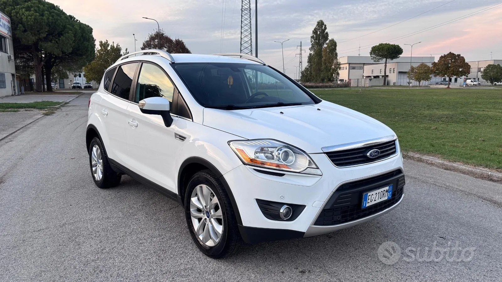 Ford Kuga 2011 photo 3