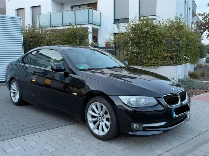 BMW 320I