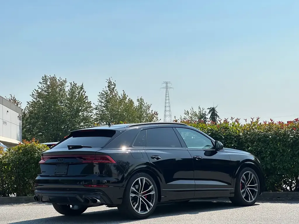 Audi Sq8 2023 photo 2