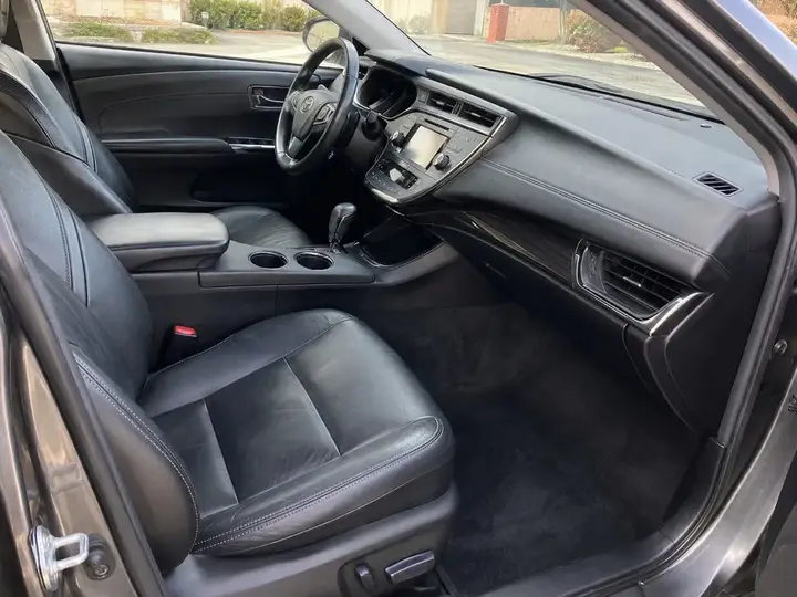 Toyota Avalon 2013 photo 3