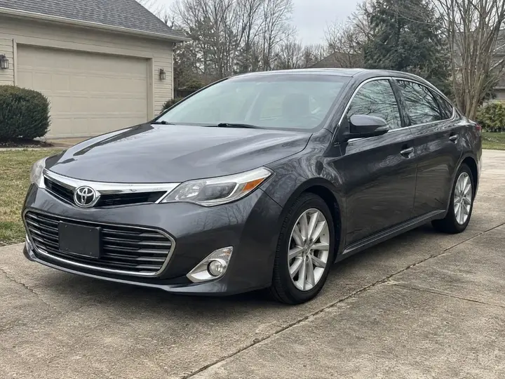 Toyota Avalon 2013 photo 4