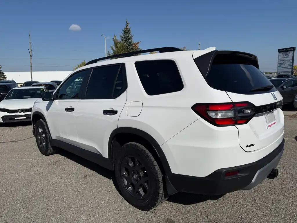 Honda Pilot 2024 photo 2