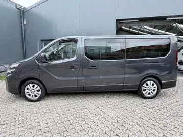 Nissan Nv300 2022 photo 2