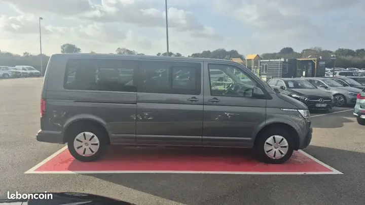 Volkswagen Caravelle 2022 photo 4