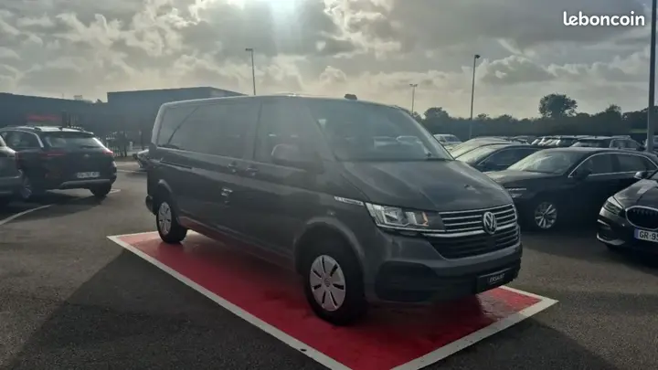 Volkswagen Caravelle 2022 photo 3
