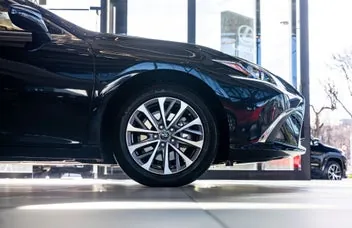 Lexus Es 300H 2025 photo 5
