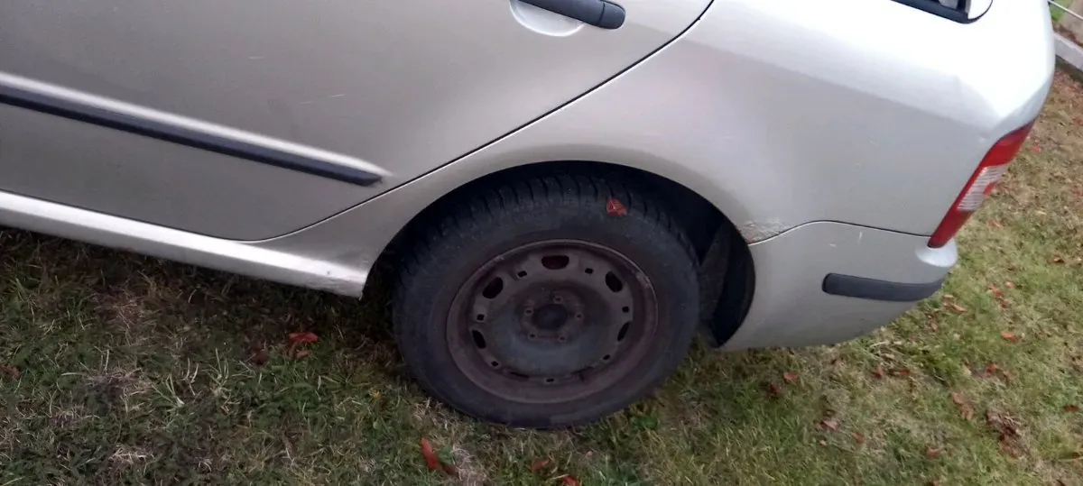 Skoda Fabia 2006 photo 3