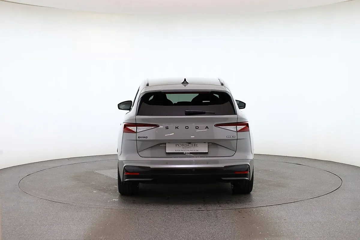 Skoda Enyaq 2026 photo 2