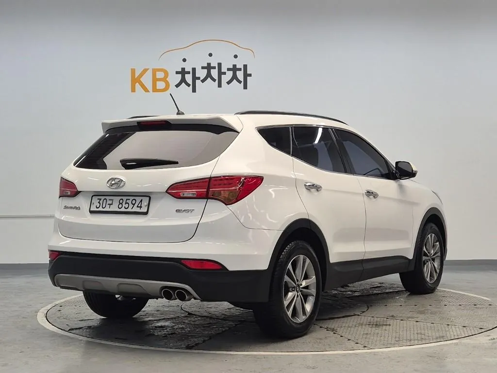Hyundai Santa Fe 2015 photo 3