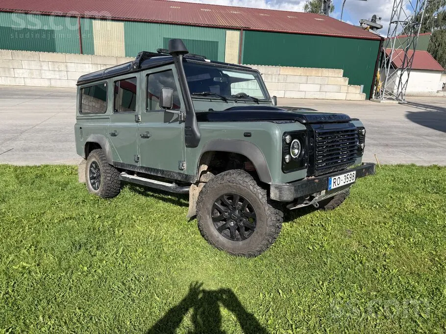 Land Rover Defender 2013 photo 3
