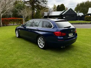 BMW 523I 2011 photo 3