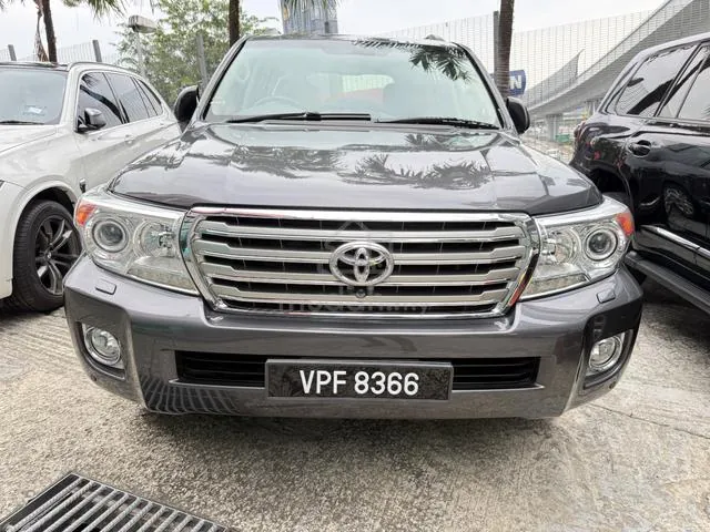 Toyota Land Cruiser
