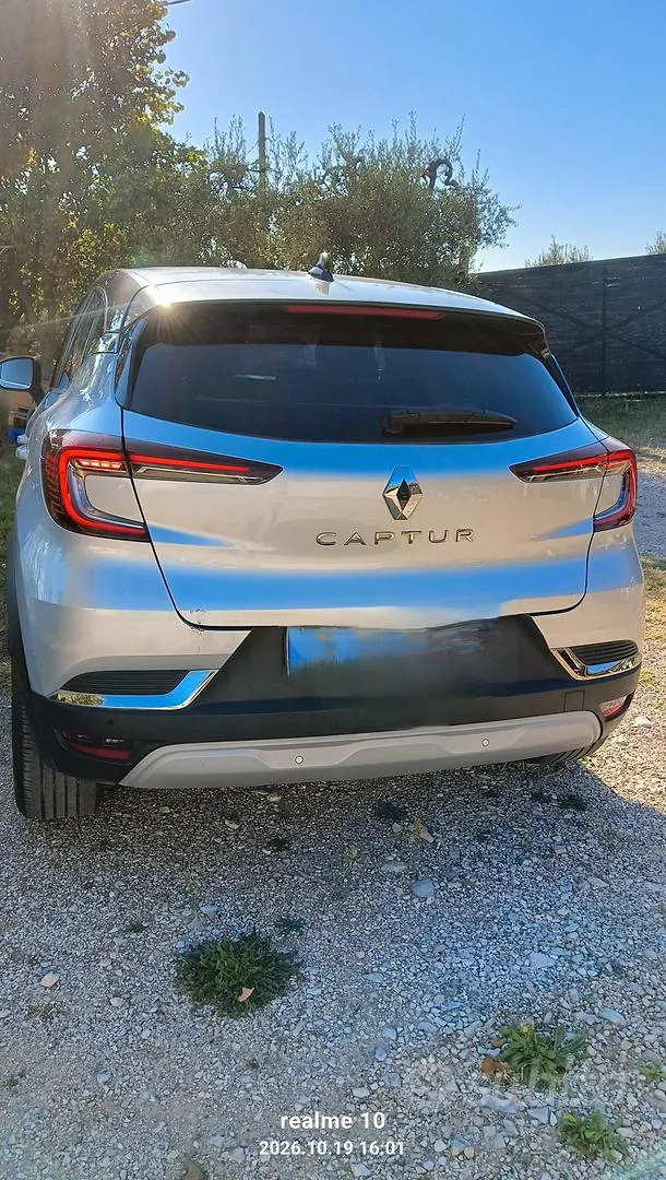 Renault Captur 2022 photo 4