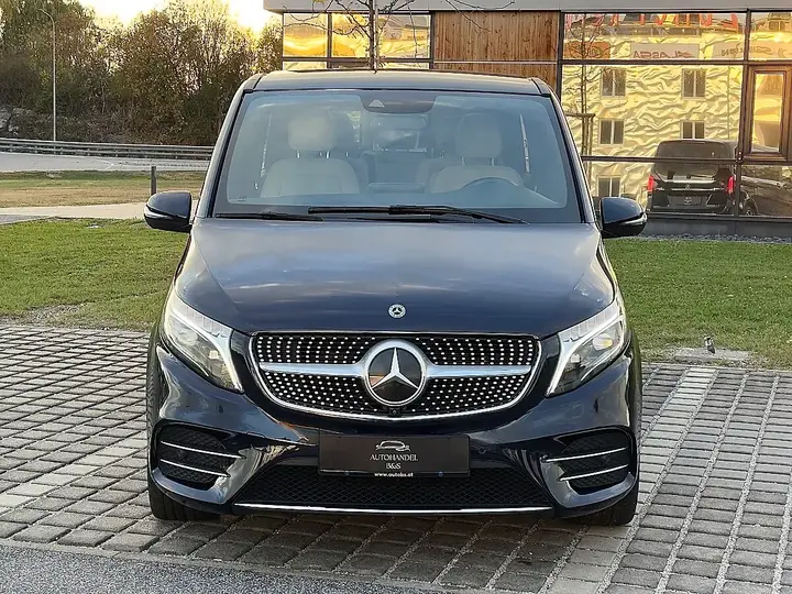 Mercedes-Benz V-Class 2019 photo 2