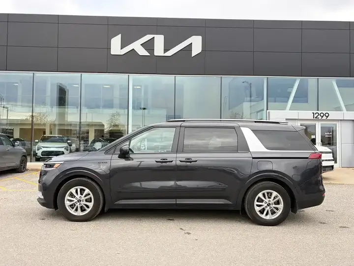 Kia Carnival 2024 photo 3