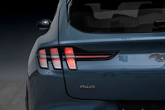 Ford Mustang Mach-E 2023 photo 5