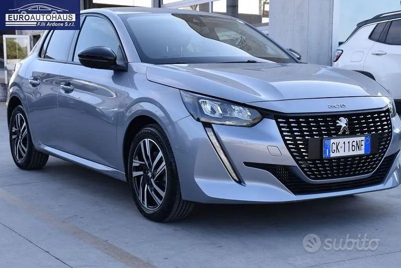 Peugeot 208 2022 photo 3