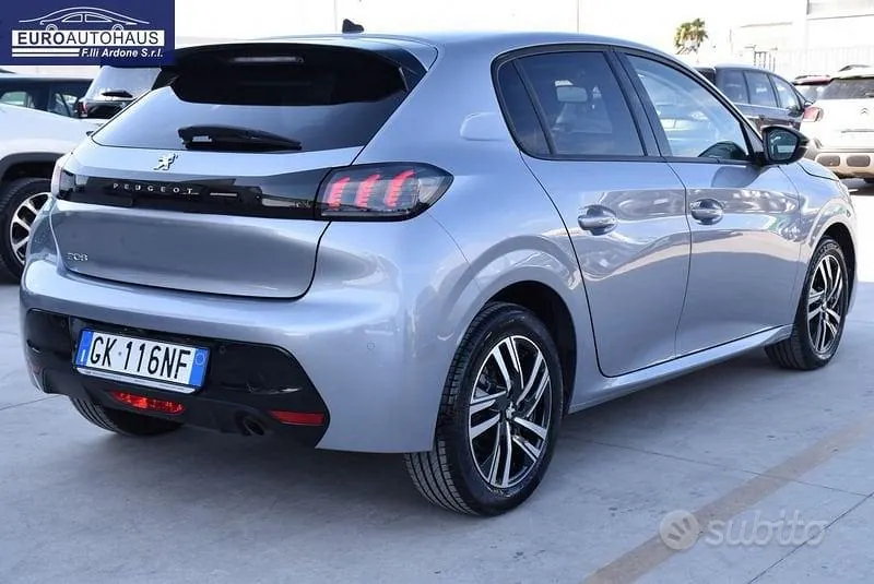 Peugeot 208 2022 photo 4