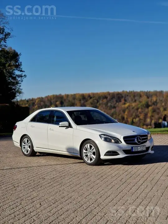 Mercedes-Benz E220 2013 photo 5