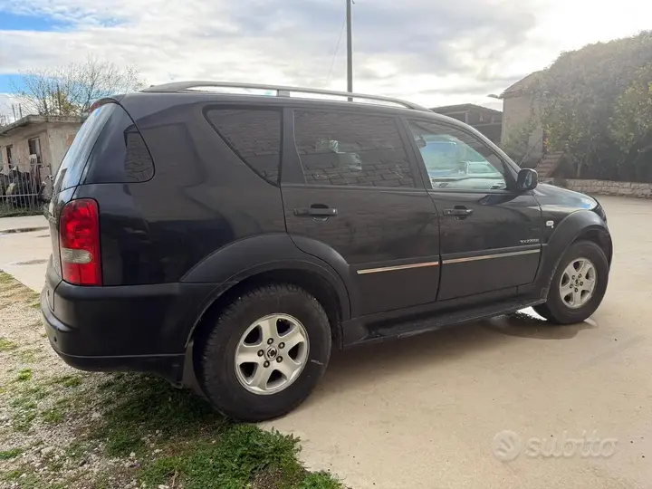 KG Mobility Rexton