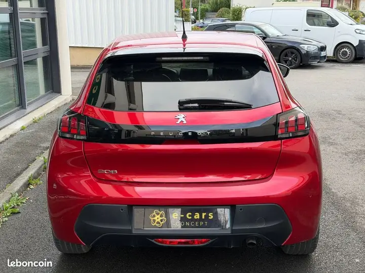 Peugeot 208 2022 photo 4