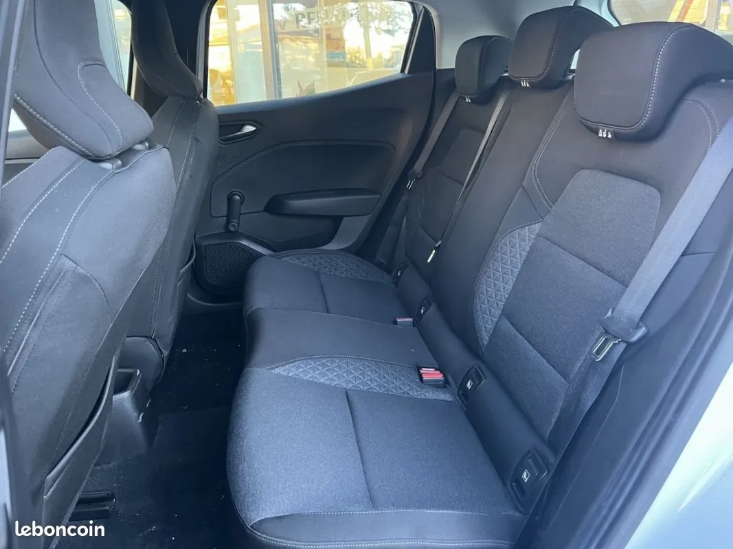Renault Clio 2022 photo 5