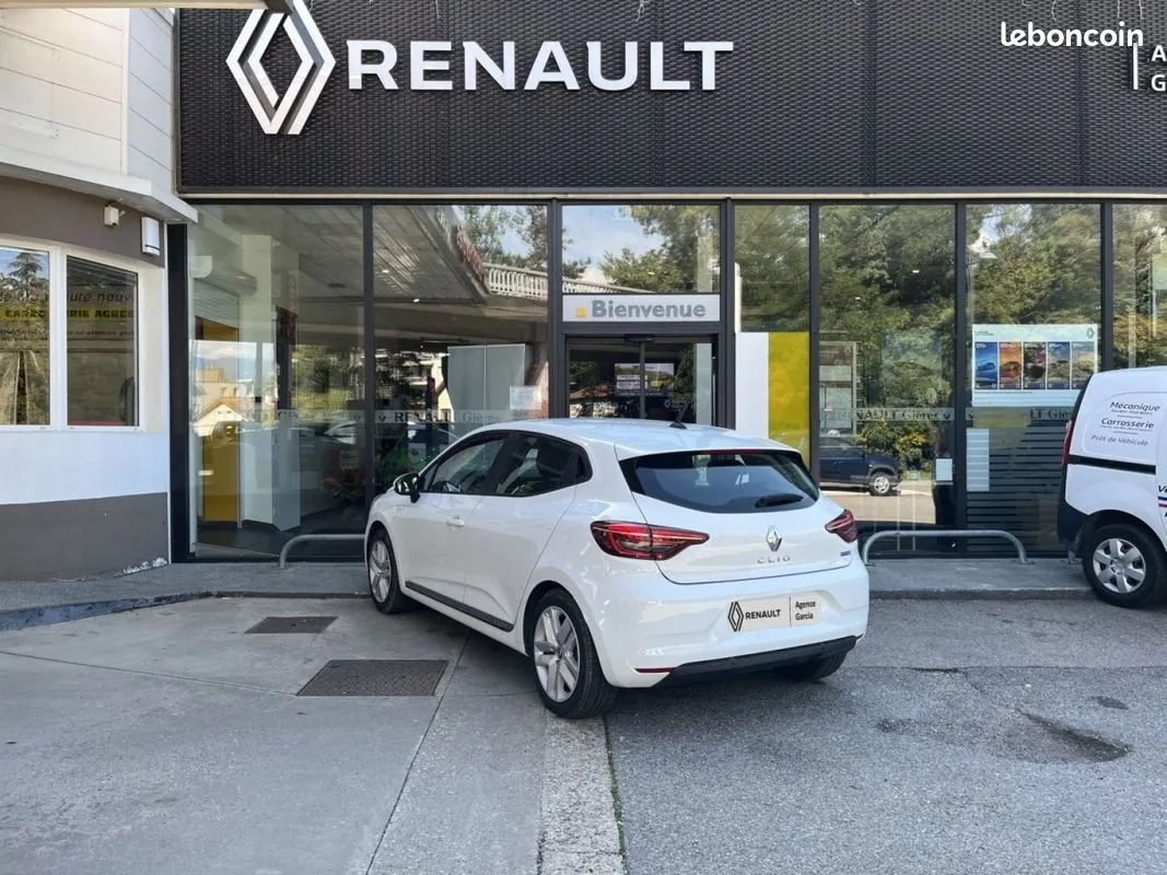 Renault Clio 2022 photo 2