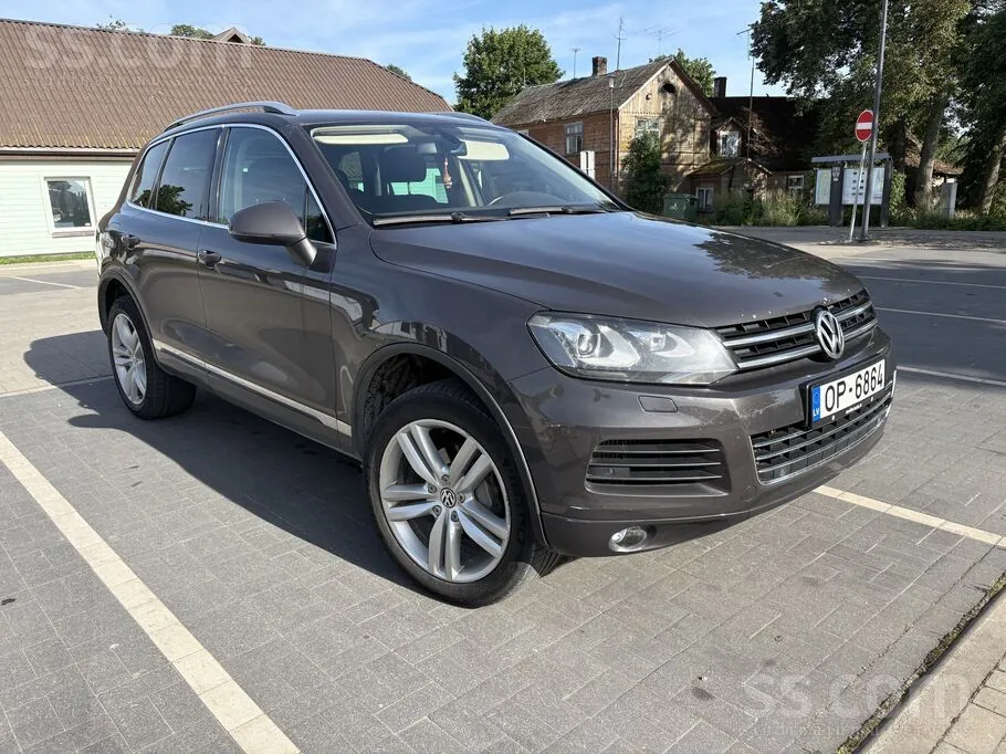 Volkswagen Touareg 2011 photo 2