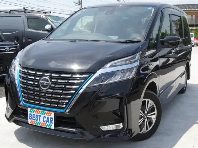 Nissan Serenade 2022 photo 2