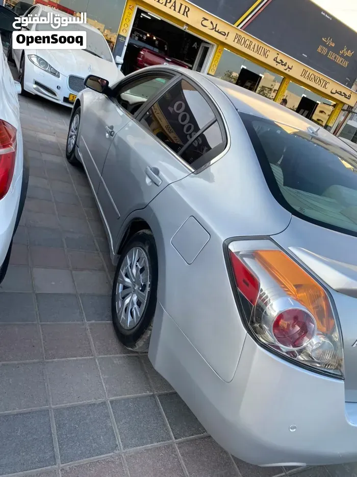 Nissan Altima 2009 photo 4