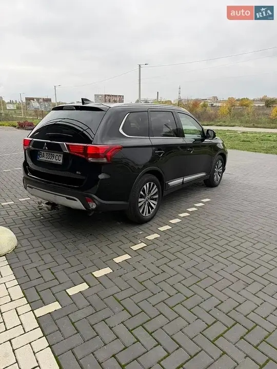 Mitsubishi Outlander 2020 photo 5