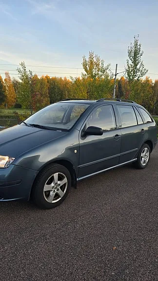 Skoda Fabia 2006 photo 2
