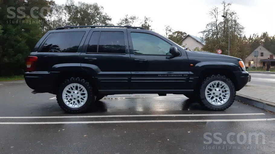 Jeep Grand Cherokee 2004 photo 4